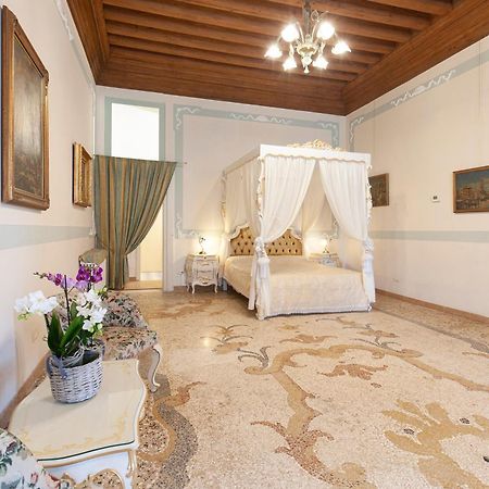 Luxury Apartment Pesaro Papafava Venezia Esterno foto