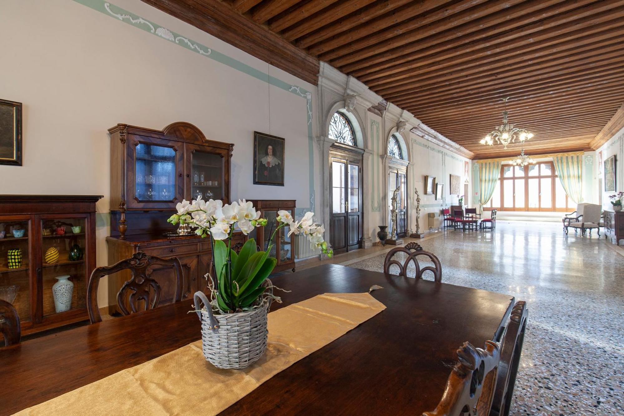 Luxury Apartment Pesaro Papafava Venezia Esterno foto