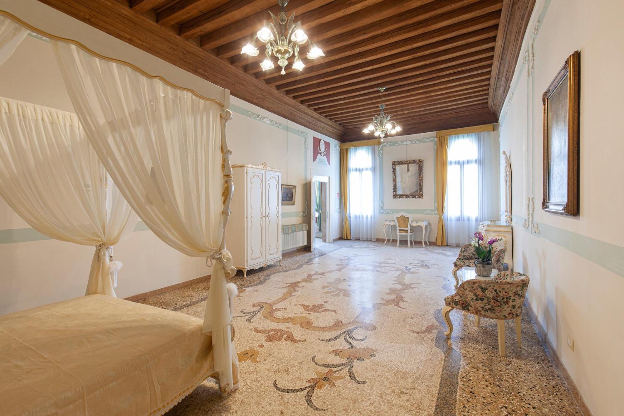 Luxury Apartment Pesaro Papafava Venezia Esterno foto